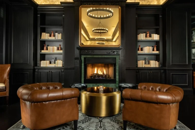 Интерьеры люкса Ritz-Carlton Coconut Grove Роскошные интерьеры и лобби отеля Ritz-Carlton в историческом районе Coconut Grove