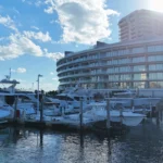 Двухэтажный пентхаус Vita at Grove Isle с крышным бассейном и террасой в Кокосовом Гроув
