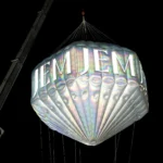 Финальный аккорд события: инсталляция JEM in the Sky освещает путь к роскоши JEM Private Residences
