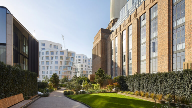 St. Pancras Campus: лондонский mixed-use шедевр Архитектурный фасад St. Pancras Campus – офисы и жилье в престижном районе Лондона