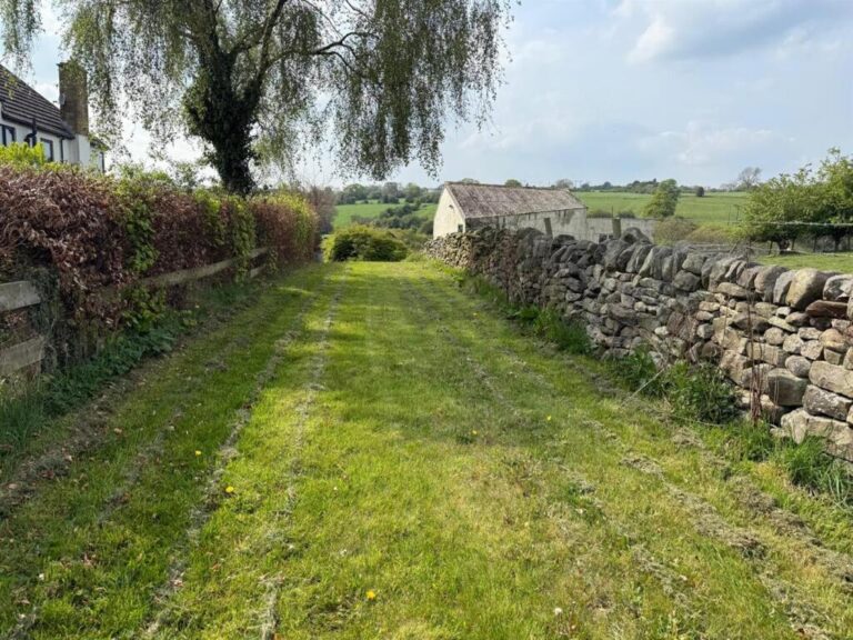 Инвестиция в элитную недвижимость UK Эксклюзивный участок в Silsden с видами на национальный парк Йоркшир-Дейлз