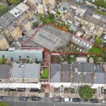 Свободный участок 0,2 акра на Netherwood Road с разрешением на трехэтажный жилой комплекс из 9 апартаментов в престижном Хаммерсмите