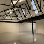 Двор коммерческих блоков на Cowley Road, Acton Лондон, для дистрибуции и логистики, freehold