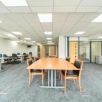Практичный гараж Westbury House в Pinner повышает инвестиционную ценность