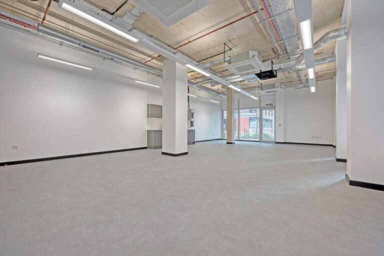 Терраса для встреч Корпоративная терраса Cask Works в Hackney Wick для networking в элитной недвижимости