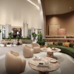 Тропический pool deck с рестораном в жилом комплексе Midtown Park Майами