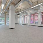 Приветственный рецепшн и вход в Cask Works на Stour Road, Hackney Wick премиум-офисы