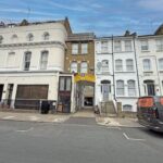 Участок 17A Netherwood Road для трехэтажного комплекса из одно-, двух- и трехкомнатных апартаментов рядом с Темзой